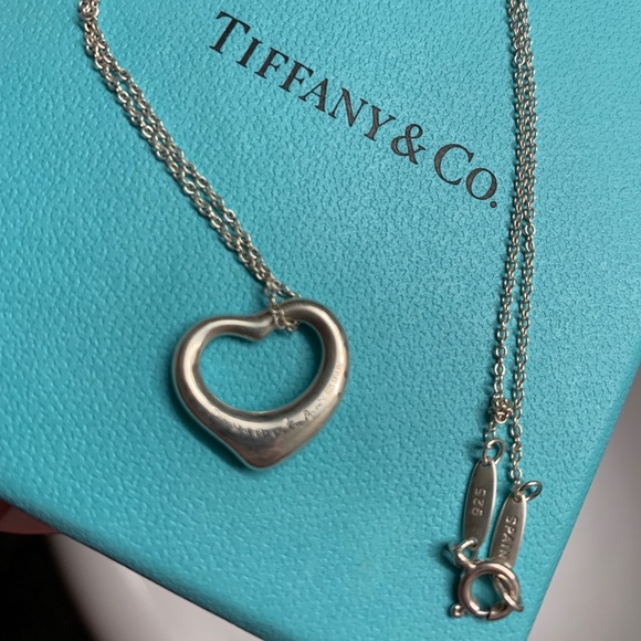 Tiffany & Co Elsa Peretti open heart necklace - Picture 3 of 6